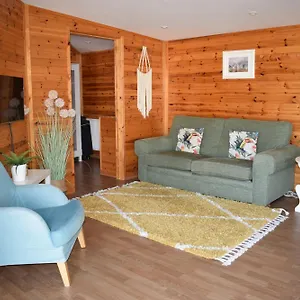 https://the-lazy-lodge.tophotelsbath.com