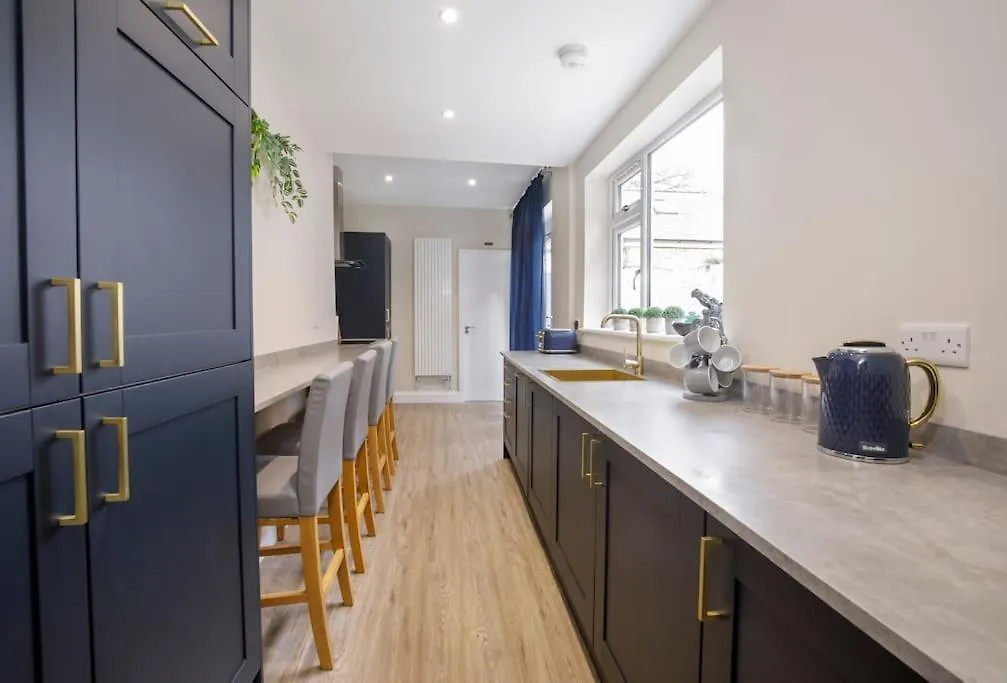 The Milton - Stylish Terraced Villa York 0*,  United Kingdom
